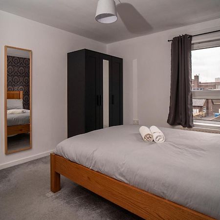 Central Apartment In Belfast City Centre - Sleeps 5 People Exterior foto